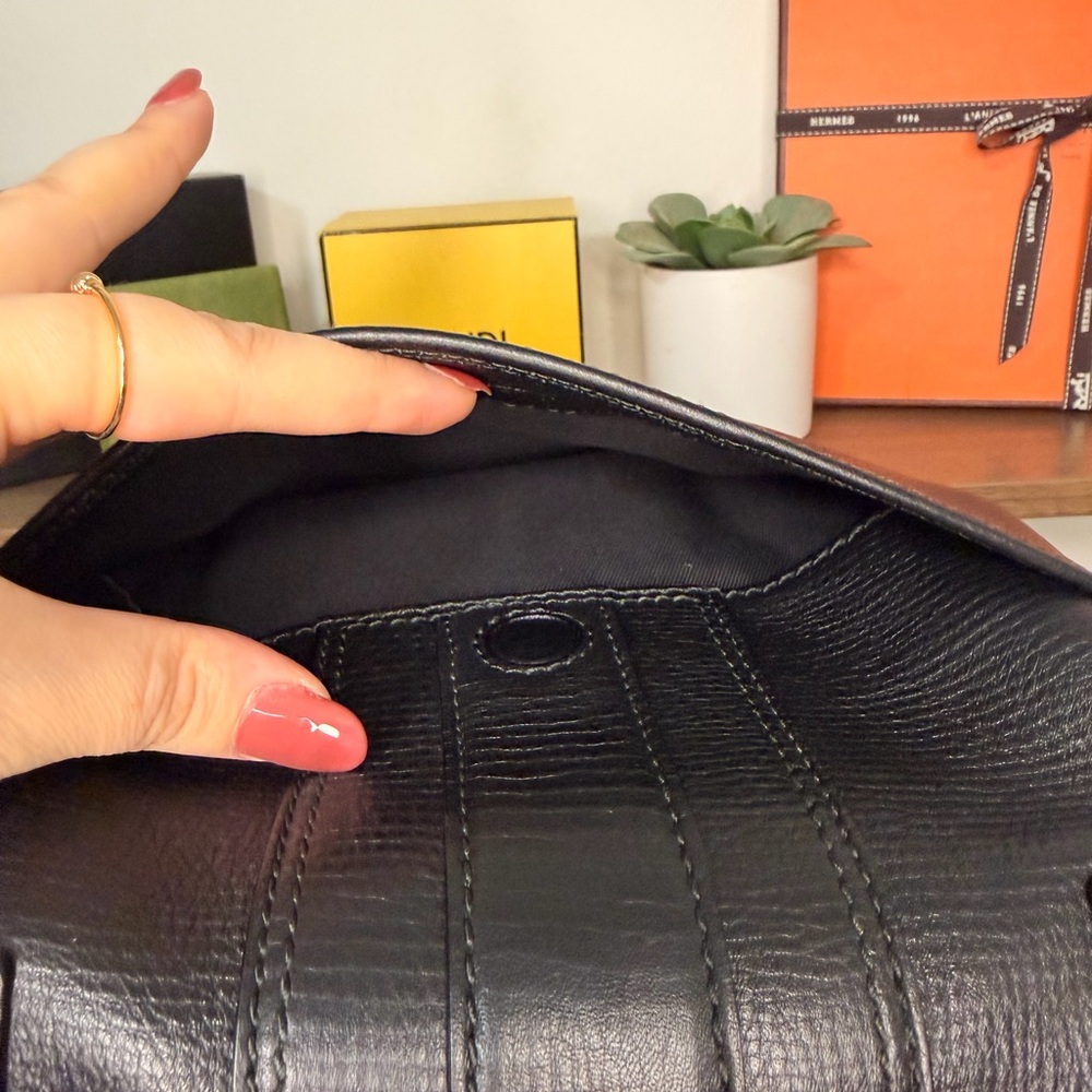 Bvlgari Leather Leoni Tote/Crossbody Bag - Picture 6 of 16